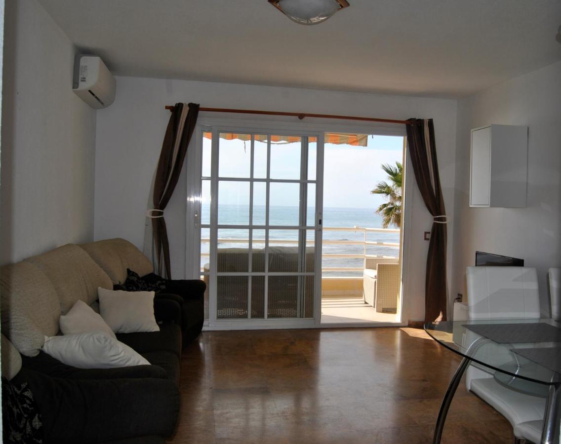 Apartamento Frente Al Mar,Primera Linea De Playa Rincon de la Victoria Luaran gambar