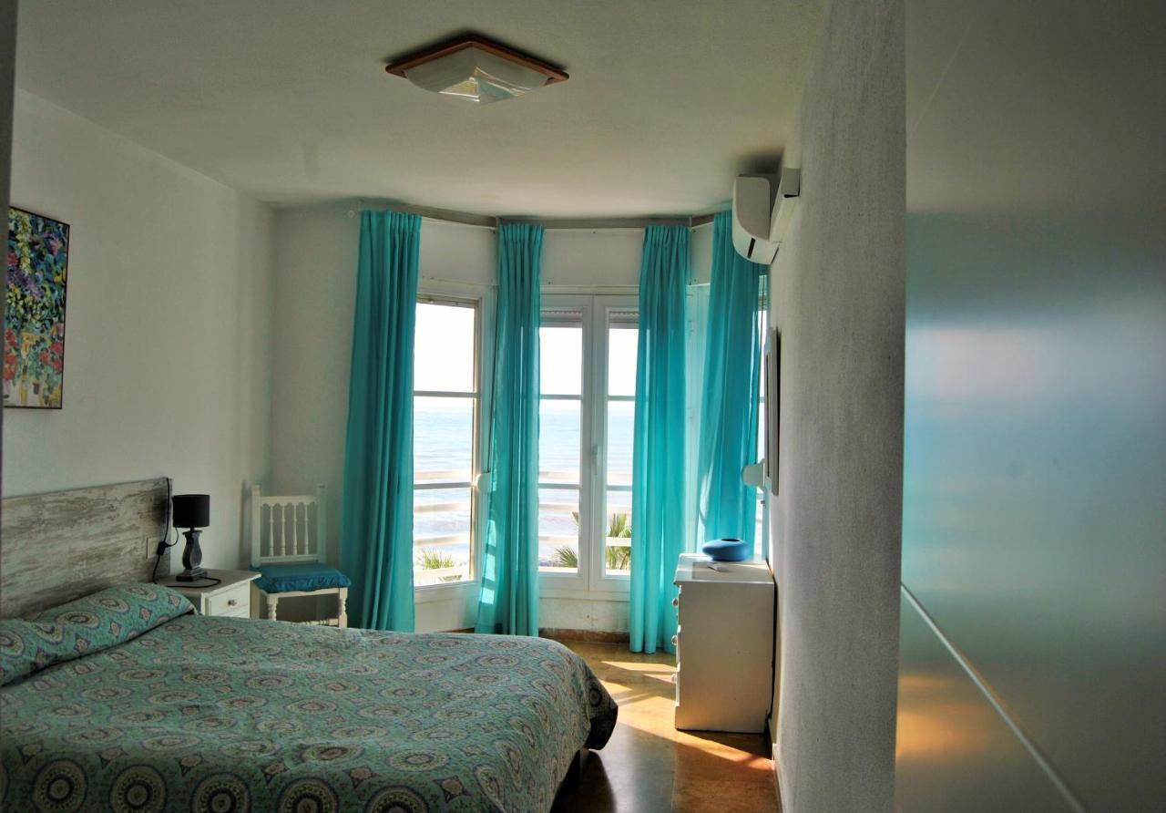 Apartamento Frente Al Mar,Primera Linea De Playa Rincon de la Victoria Luaran gambar