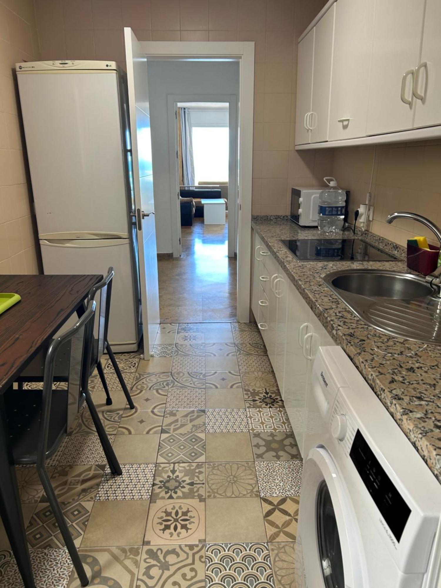 Apartamento Frente Al Mar,Primera Linea De Playa Rincon de la Victoria Luaran gambar